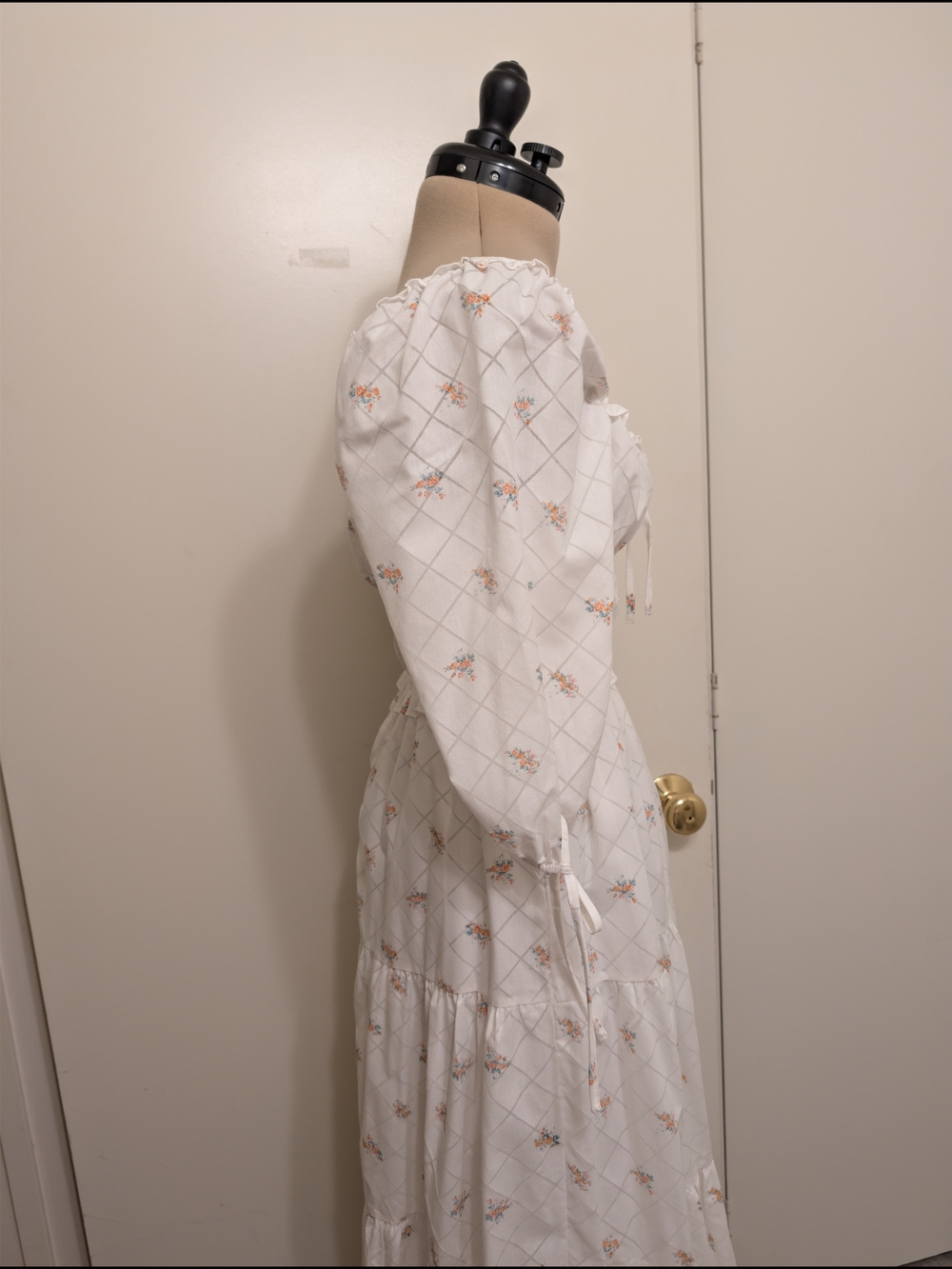 Worth Collective Storia White Floral Smocked Cottagecare Dress - Picture 4 of 6
